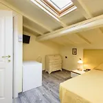 Casa Rossa לינה וארוחת בוקר