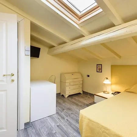 Casa Rossa Bed & Breakfast